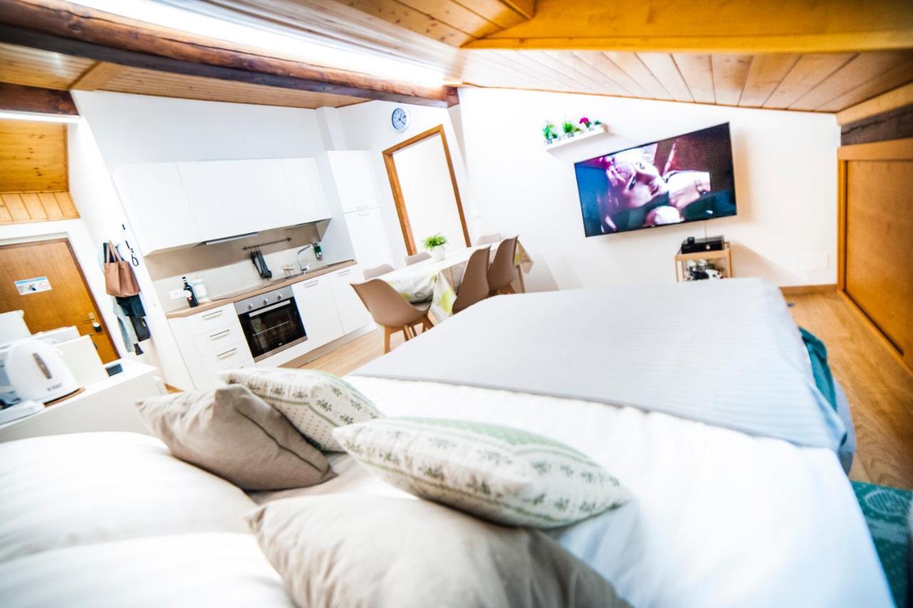 La Mansarda Di Emma Apartman Pinzolo Kültér fotó