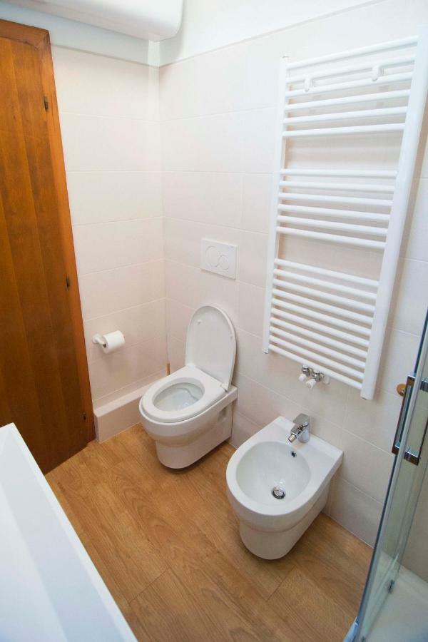 La Mansarda Di Emma Apartman Pinzolo Kültér fotó