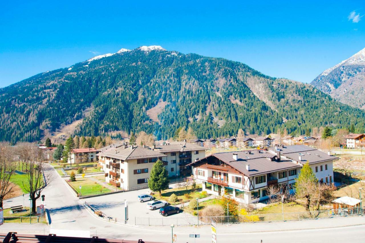 La Mansarda Di Emma Apartman Pinzolo Kültér fotó