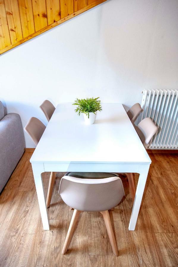 La Mansarda Di Emma Apartman Pinzolo Kültér fotó
