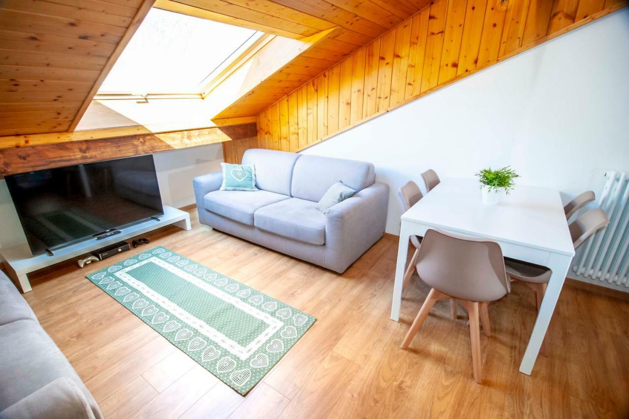 La Mansarda Di Emma Apartman Pinzolo Kültér fotó